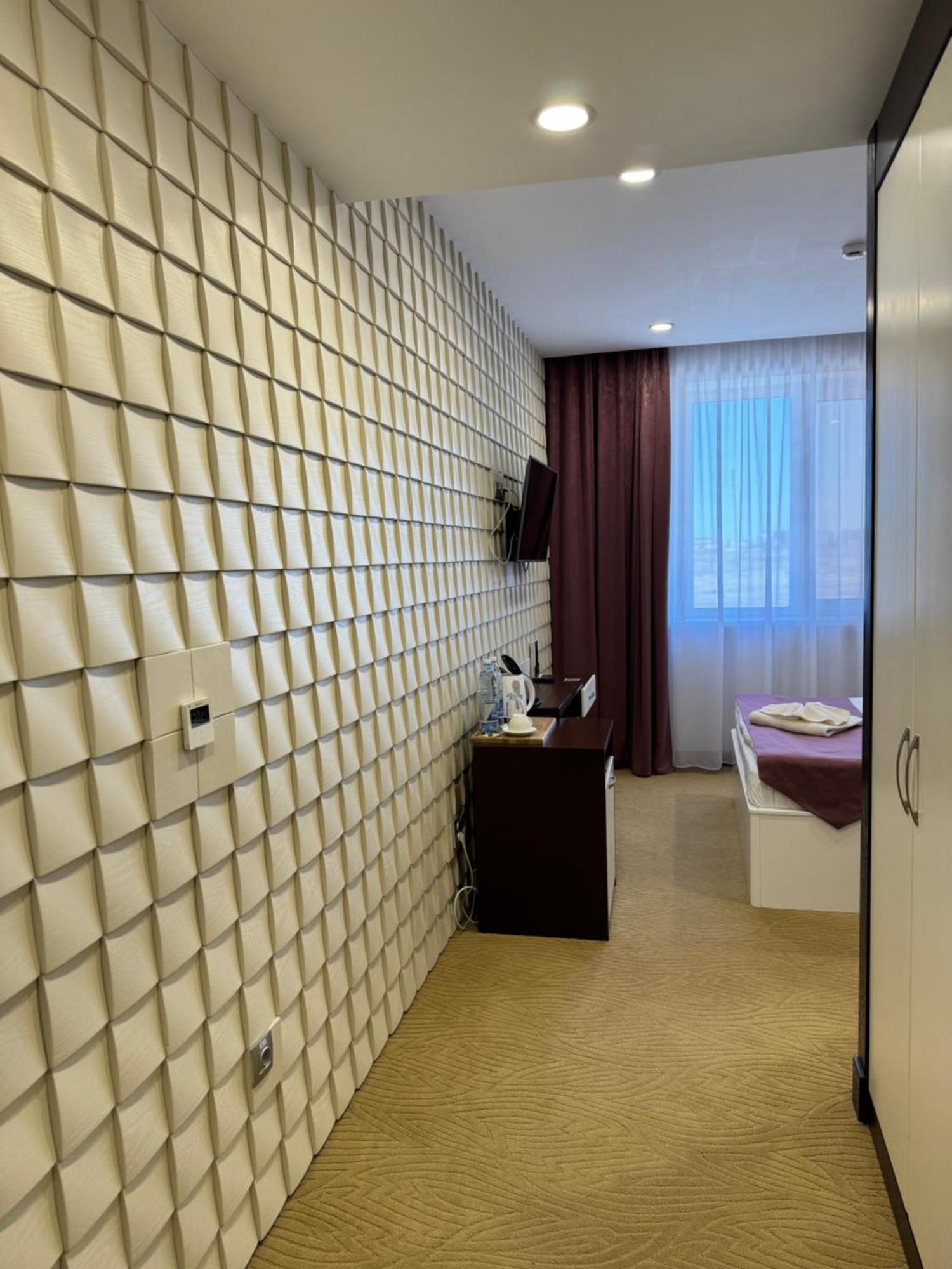 Sulo Atyrau Hotel Екстериор снимка