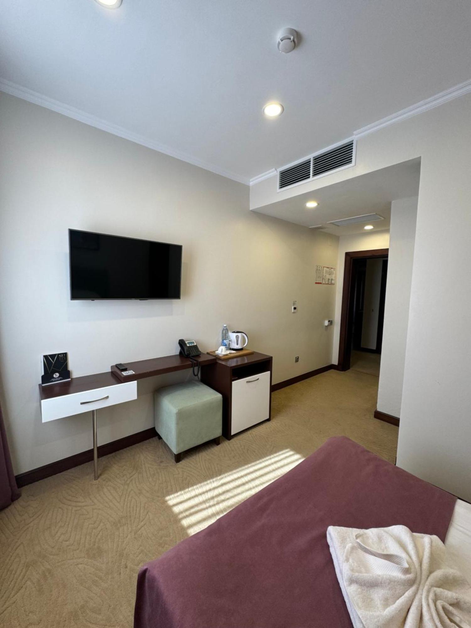 Sulo Atyrau Hotel Екстериор снимка